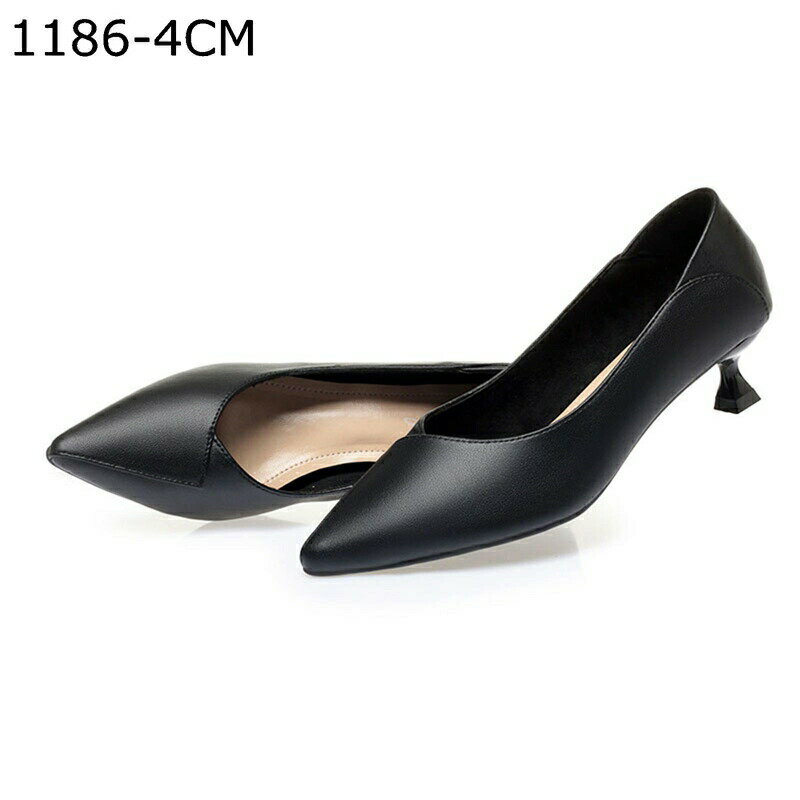 　　　 ◆◇◆人気の秘密◆◇◆ 【ポインテッドトゥ】シャープなボインテッドトゥが足をより美しく演出。履いた時のシルエットの美しさにこだわった美脚効果に期待度大の一足。 【合わせやすい】綺麗目なコーデにも、相性抜群、カジュアルコーデにも、足元...