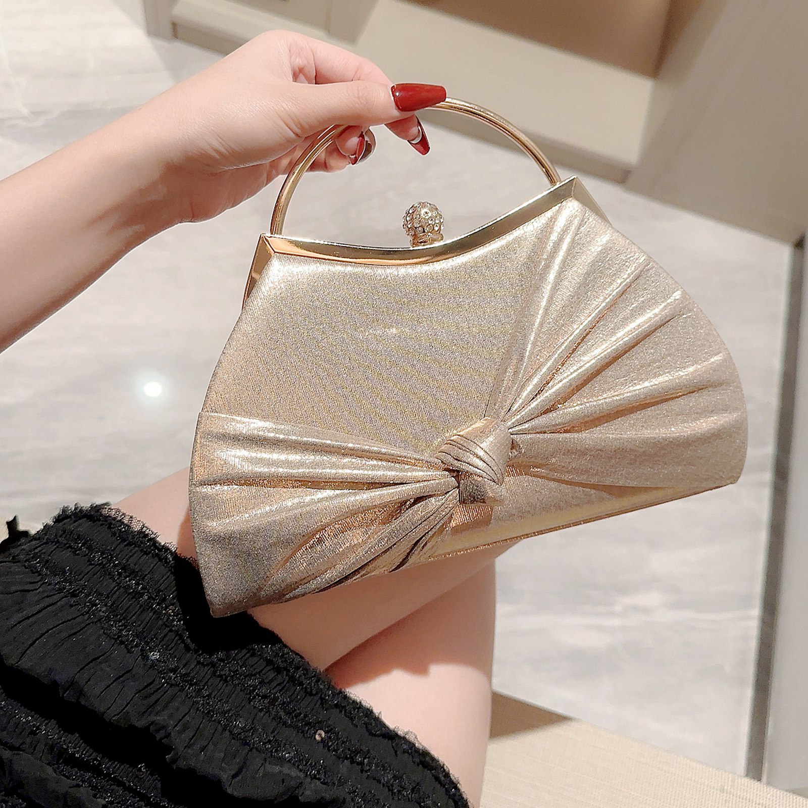 ハンドバッグ リボン がま口 ショルダーバッグ パーティーバッグ クラッチバッグ 結婚式 光沢感 2way 手持ち イブニングバッグ 宴会バッグ ポシェット 長財布 口紅/鍵/携帯収納 レディース プレゼント