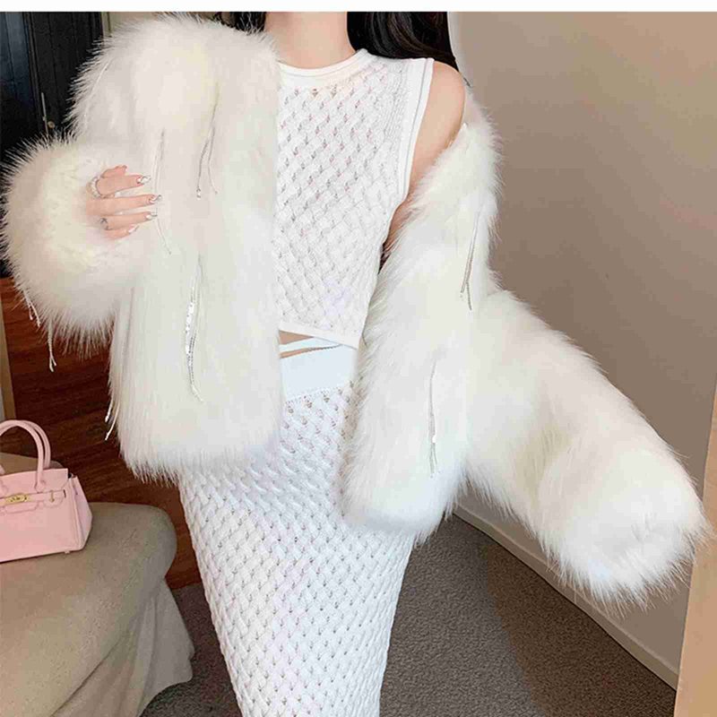 ボアブルゾン ファーコート レディース 長袖 ショート丈 襟なし フード付き ポケット付き ルース フェイクファー 前開き 羽織り アウター 冬服 S-XL 防寒ウェア 春秋冬 もこもこ 上質 軽量