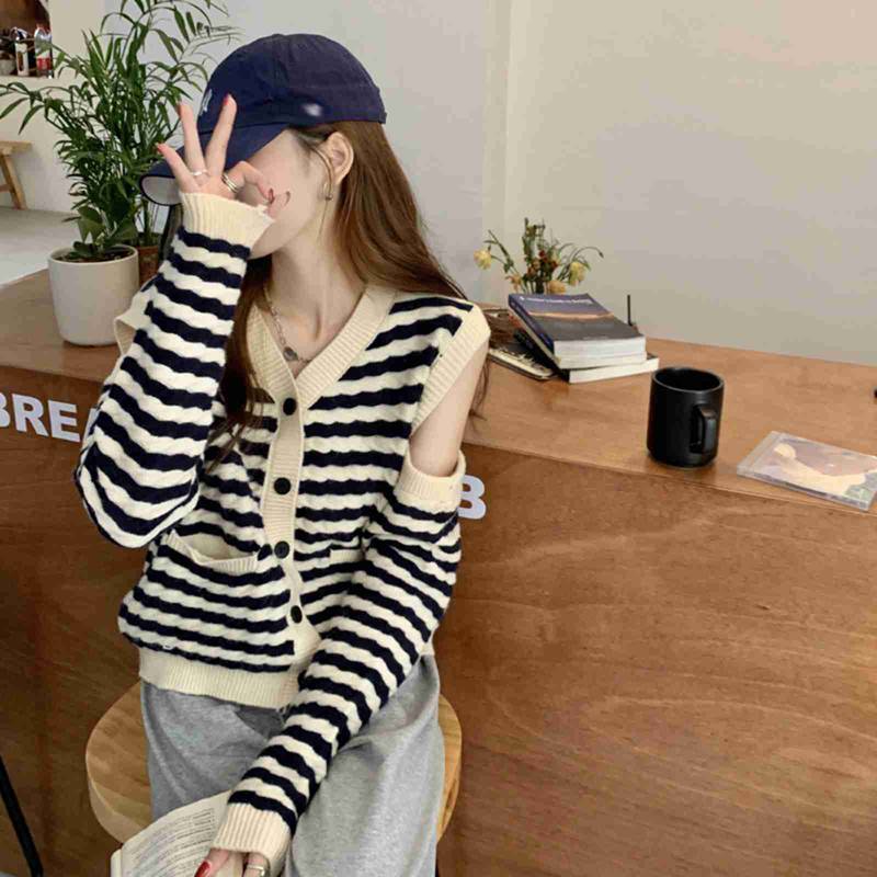 カーディガン ニット 肩出し ストライプ 縞柄 セーター レディース 秋冬 Vネック 伸縮性良い 長袖 薄手 ファー かわいい カジュアル 防寒用 着痩せ 着回し力 トレンド はおり オフィス 学生