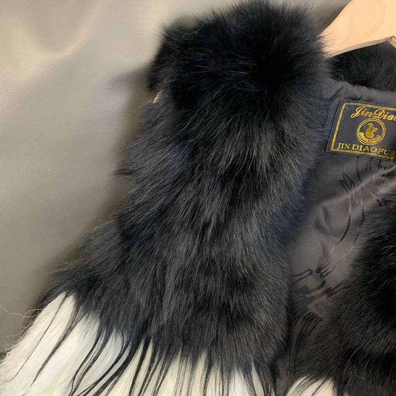 ボアベスト ファーベスト レディース 毛皮ベスト ショート丈 白黒 切り替え 毛足長い チョッキ 欧米風 トレンド 肩掛け 袖なし ノースリーブ モコモコ ファッション 体型カバー 春 秋 冬