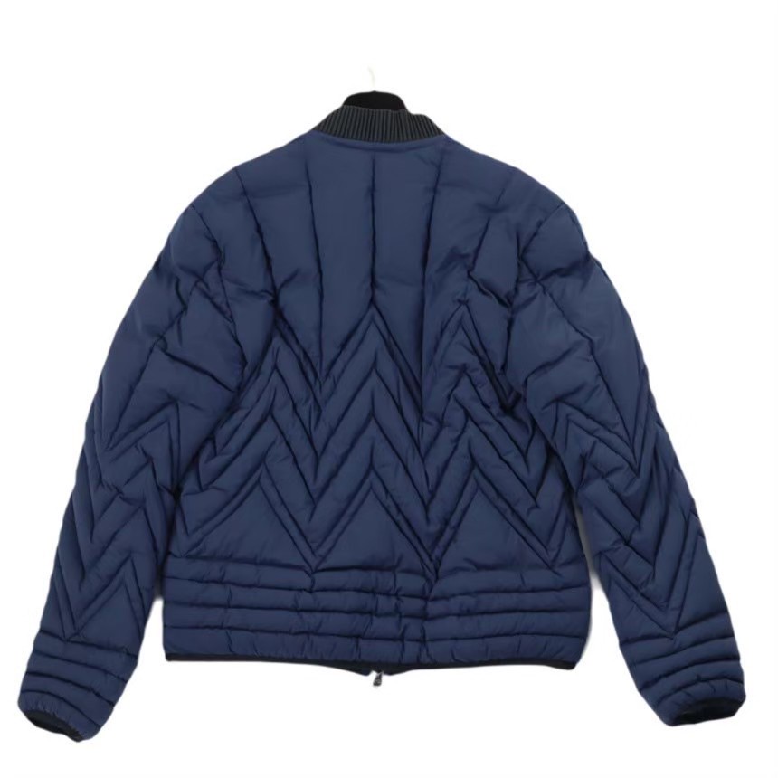 「中古」美品 Louis Vuitton ルイヴィトン ダウン ブルゾン エピ柄 希少 ネイビー LVJグループ ナイロン レザー ポリウレタン ハンガー有り カバー有りメンズ