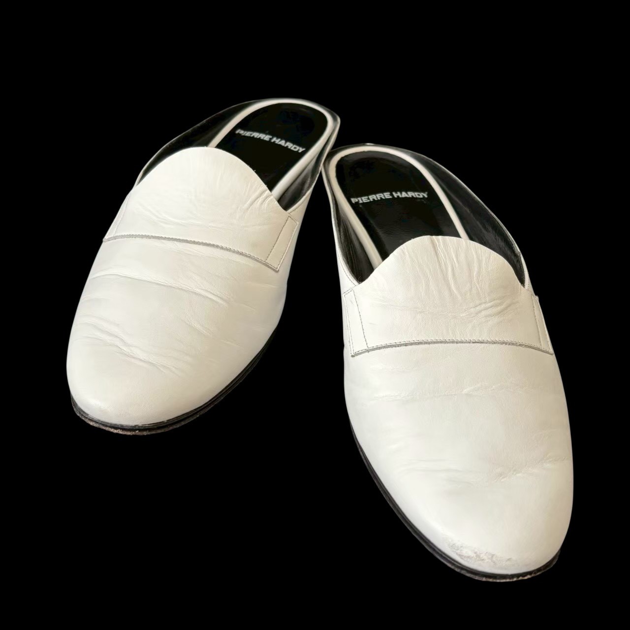 乐天商城 - ［中古］PIERRE HARDY ピエールハーディ KC07-36 定価85,000 牛革 36 靴 シューズ スリッポン 白 ホワイト 黒 ブラック モノトーン モノクロ ブランド レザー 箱 保存袋 メンズ 春 秋
