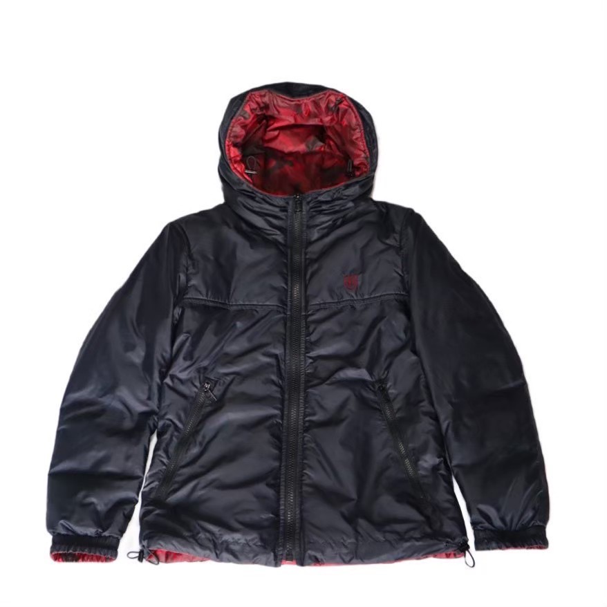 乐天商城 - 「中古」BLACK LABEL CRESTBRIDGE ブラックレーベル・クレストブリッジ アパレル ダウンジャケット フード ジップアップ M リバーシブル カモフラージュ ブラック 黒 レッド 赤 51F13-212-18 メンズ