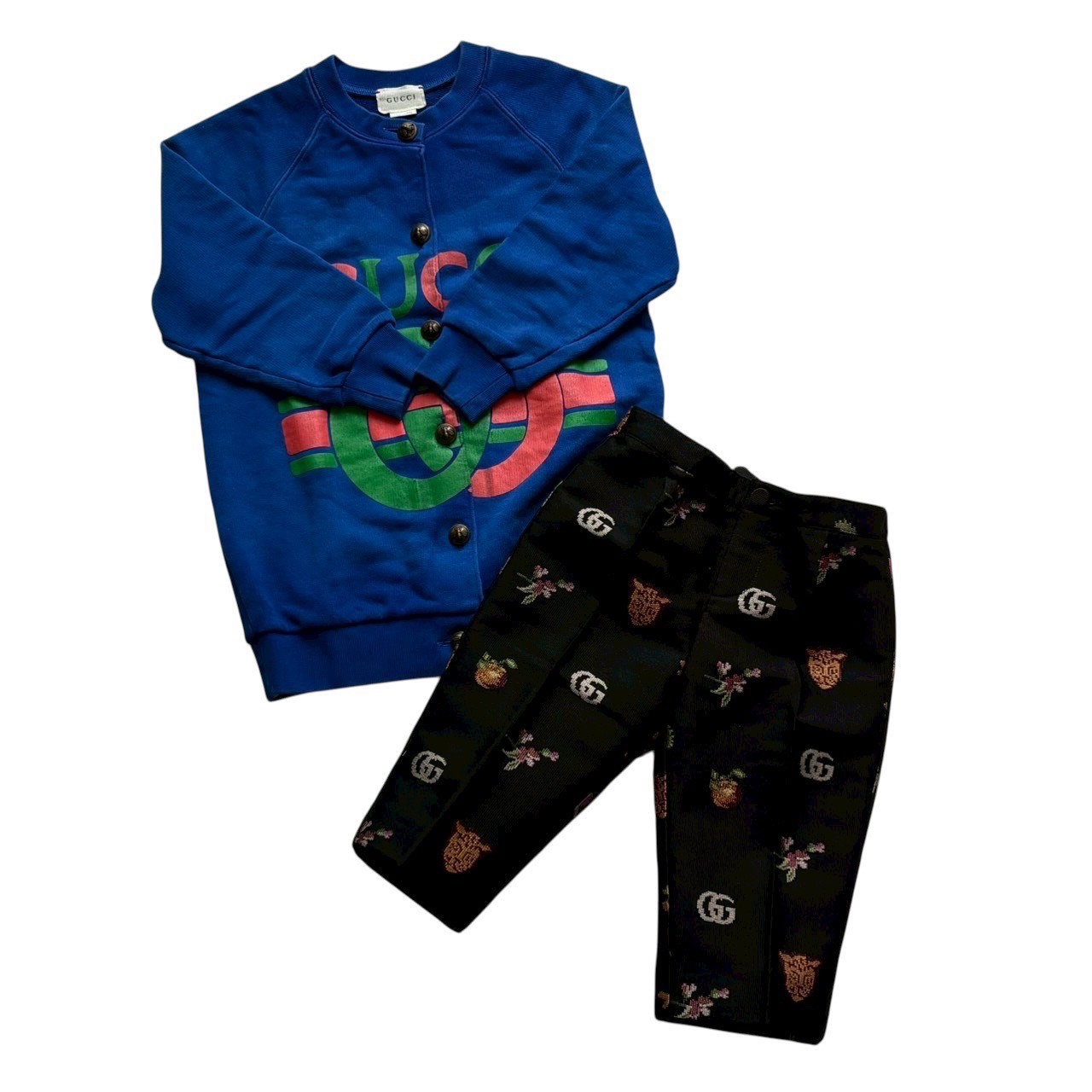 樂天商城 - ［中古］GUCCI グッチ アウター パンツ 2枚セット 青 黒 ブルー ブラック セットアップ GGロゴ ロゴ入り 蜂ボタン アウター サイズ4 4歳 104cm パンツ 24m 90cm