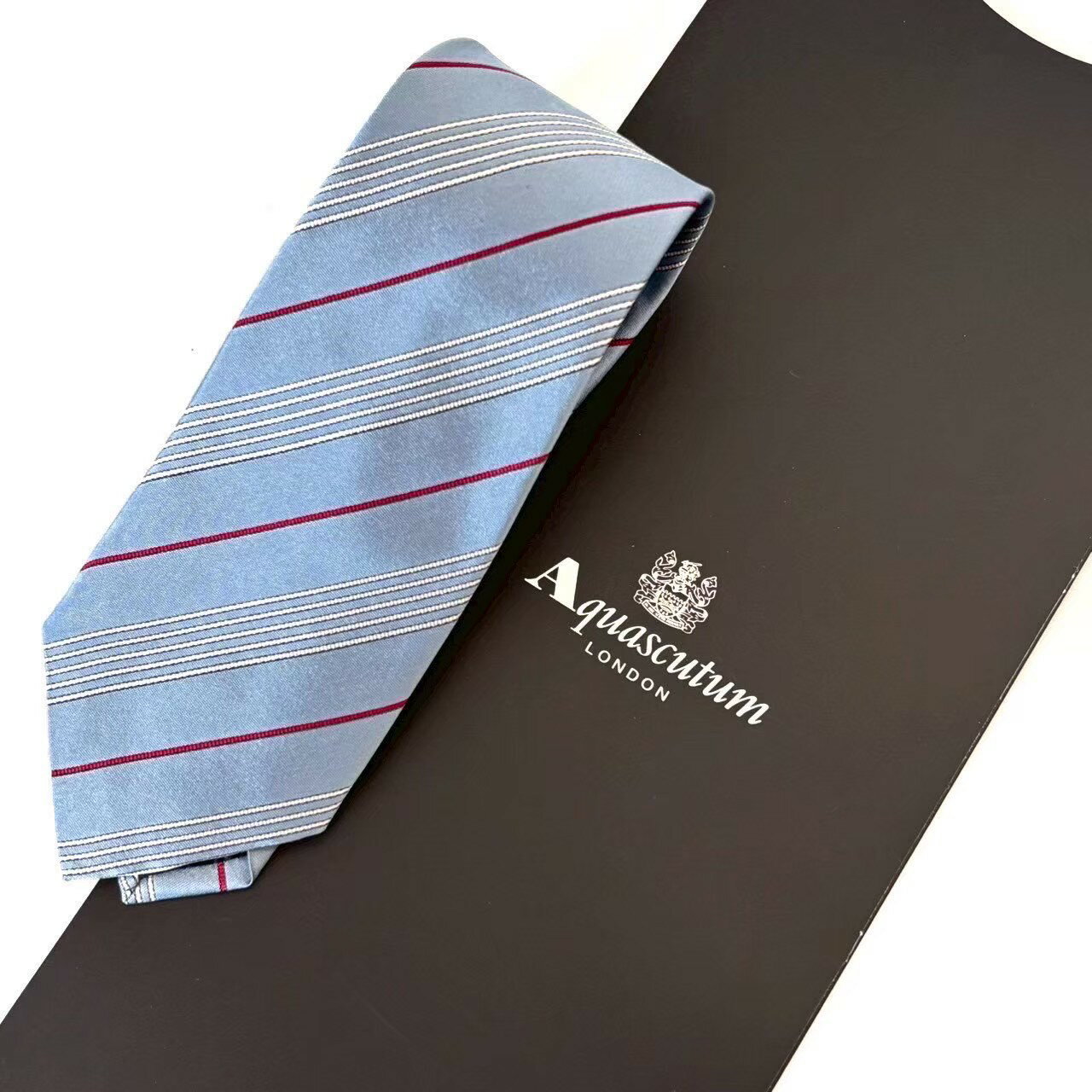 AQUASCUTUM - ［未使用］Aquascutum アクアスキュータム ネクタイ 水色 ストライプ ビジネス スーツ 仕事 小物 ファッション メンズファッション ネクタイ メンズ