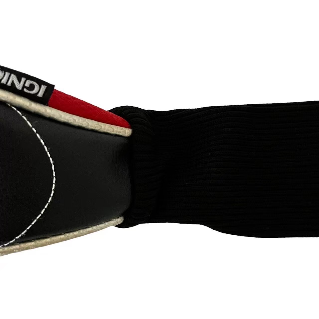 総合ブランドリユースClimbの「中古」IGNIO イグニオ アルペン Alpen ヘッドカバー ブラック レッド 黒 赤 ゴルフ FW フェアウェイウッド UT ユーティリティ 番手タグ ループ 刺繍 ブランドロゴ ウッド ユニセックス｜アングル3