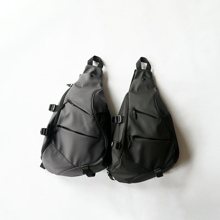 SML エスエムエル TECH SHOULDER BAG テックショルダーバッグ K904119 ショルダーバッグ ボディーバッグ カバン メンズ レディース 斜めがけ グレー ブラック ブランド カジュアル シンプル 防水 大容量 普段使い A4 ペットボトル 2
