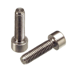 TOKEN トーケン AT1704 チタンボルト M5×20mm 1本 TOKEN トーケン AT1704 チタンボルト M5×20mm 1本