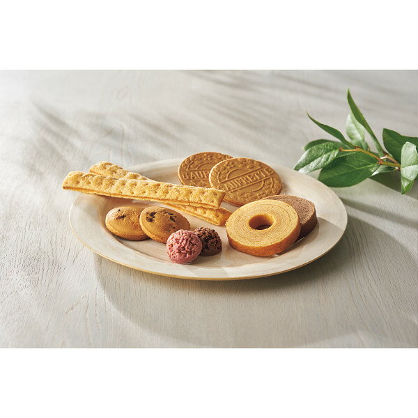 スイーツアソート＋S 洋菓子 焼き菓子 ギフト 贈り物 お中元 お歳暮 お祝い 内祝い お返し 粗品