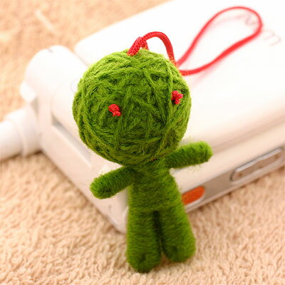赤○クン使用 幸運のブドゥー人形携帯ストラップ（緑/赤）