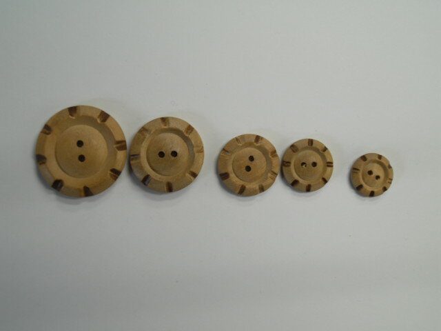 木ボタン ナチュラルボタン 2706 15mm 1ケ価格