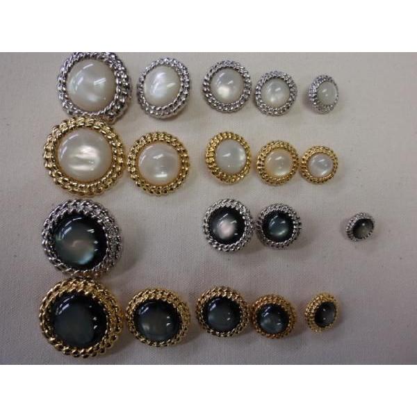 ボタン　E412　15mm