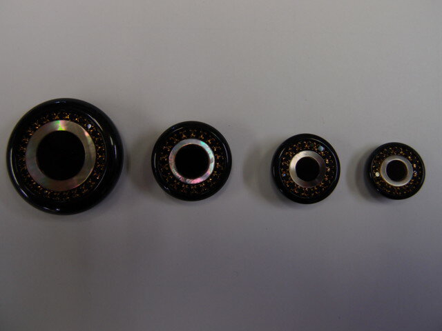 高級ボタン　17613　21mm