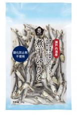 ★ 商品名 煮干いりこ 内容量 100g 商品説明 瀬戸内海産の片口いわしは身がやわらかく、おいしい“だし”がとれます。 新鮮な片口いわしを浜あげと同時に釜炊きしますので、鮮度が良く、形くずれの少ない煮干いりこです。 おみそ汁や煎っておつまみにもご使用いただけます。 おすすめ 原材料 かたくちいわし（瀬戸内海産） 栄養成分 100gあたり：熱量316kcal、 たんぱく質65.3g、 脂質6.0g、 炭水化物0.1g、 食塩相当量2.43g 保存方法・注意事項 直射日光・高温多湿の場所を避けて保存して下さい。開封後は、なるべく早くお召し上がりください。本製品で使用しております片口いわしは、えび・かにが混ざる漁法で採取しております。 賞味期限 商品パッケージに記載 販売者 ムソー株式会社 加工所 ハヤシ食品工業株式会社 広告文責奈良恵友堂有限会社 連絡先：0743‐53‐1893 ■□