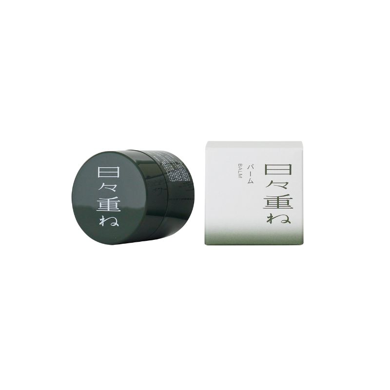 ☆商品名日々重ね バーム内容量28g商品説明天然由来成分100% 伊豆利島産ツバキ種子油を配合したスキンケアバーム 5種類の植物由来油脂が肌を乾燥から守り潤いをキープ ■香料・着色料・鉱物油・アルコール不使用 ■肌なじみがよいので、唇や手、髪など全身に使える ■お肌が敏感な方や赤ちゃんも安心して使用できる ■無香料なので料理をする時も匂いが邪魔をしない おすすめ 原材料ツバキ種子油[ツバキ種子(伊豆利島)]、オリーブ果実油、ヒマワリ種子油、ミツロウ、マカダミア種子油、シア脂、オオミテングヤシ果実油栄養成分-保存方法・注意事項ー賞味期限ー販売元いんやん倶楽部広告文責奈良恵友堂有限会社　連絡先：0743‐53‐1893