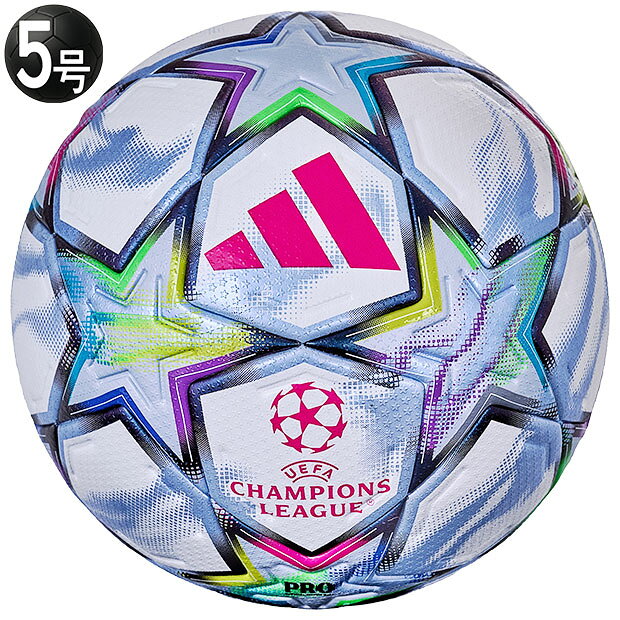 商品詳細アディダス、サッカーボール5号球。 「UEFA チャンピオンズリーグ 26-27(UEFA Champions League 2026-2027) リーグフェーズ」で使用される公式試合球。「CHAMPIONS FIND THEIR LIGHT(チャンピオンたちは、自らの光を見いだす)」をコンセプトに、霧に包まれたようなデザインを採用。サーマルボンディング製法により、縫い目の無い表皮構造で正確なパスやシュートを実現。 ◆国際公認球(FIFA Quality Pro) ◆サーマルボンディング ◆5号球(中学生〜大人用) モデル：2026年秋冬 ※北海道・沖縄・離島への配送は原則航空便で輸送するため、ボールの空気を抜いてお送りさせていただきますので、予めご了承ください。 ※生産時期により簡易包装となっている場合がありますが、商品自体の品質には問題ありません。