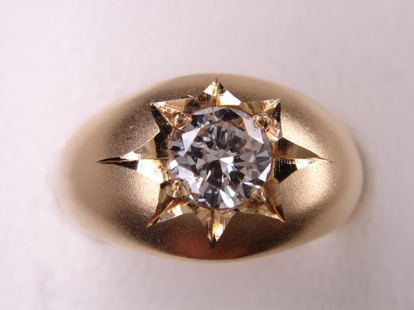 Rakuten - 0.35ct K18 18金ダイヤ月形甲丸リング