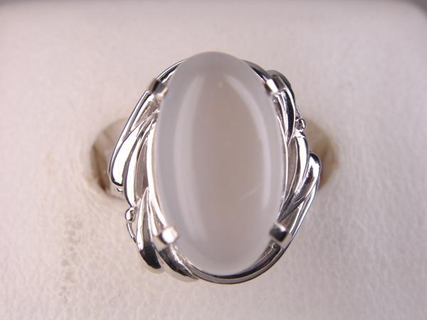 PTプラチナムーンストーンリング