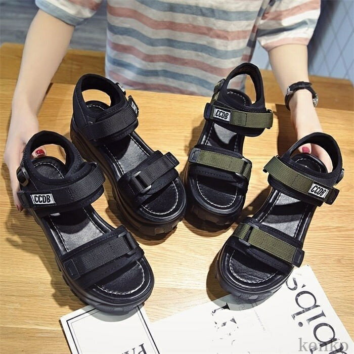 【送料無料】ディース 軽量 歩きやすい リラックス感抜群 履きやすい ビーチスリッパ 美脚靴 22.5cm-25..