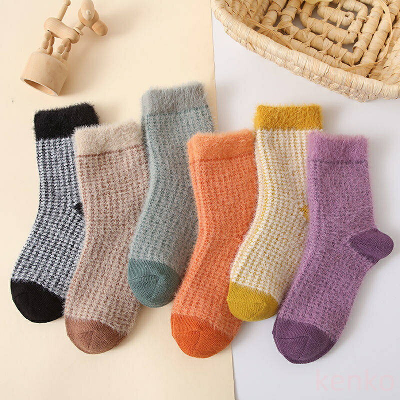 【送料無料】キッズ ソックス 三足セット 秋冬 もこもこ クルーソックス 無地 ルームソックス 靴下 子供 クルー ソックス 無地?入園 男の子 女の子 子供服