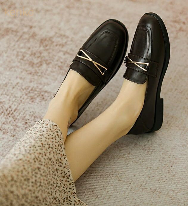 ローファー レディース シューズ 靴 シンプル スクエアトゥ フラットシューズ ビットローファー 黒 ローヒール パンプス 通勤 オフィス カジュアル おしゃれ