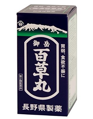 使用上の注意 ●相談してください 1.次の人は服用前に医師又は薬剤師に相談してください。 医師の診察を受けている人。 2.次の場合は、服用を中止し、この説明文書を持って医師又は薬剤師に相談してください。 1ヶ月位服用しても症状の完全が見られない場合。 効果・効能 食べ過ぎ、飲み過ぎ、胸やけ、胃弱、食欲不振(食欲減退)、消化不良、胃部・腹部膨満感、もたれ、胸つかえ、はきけ(むかつき、胃のむかつき、二日酔い・悪酔のむかつき、嘔気、悪心)、嘔吐 用法・用量 1日3回、食後に服用してください。 年齢 1回量 1日服用回数 15歳以上 20粒 3回 11歳以上15歳未満 15粒 8歳以上11歳未満 10粒 3歳以上8歳未満 6粒 3歳未満 服用しないこと 【用法及び用量に関連する注意】 1.定められた用法及び用量を厳守して下さい。 2.小児に服用させる場合には、保護者の指導監督のもとに服用させてください。 3.本剤は、3歳未満の乳幼児には服用させないでください。なお、3歳以上であっても幼児に服用させる場合には、薬剤がのどにつかえることのないよう、よく注意してください。 成分・分量 60粒(成人の1日服用量)中に次の成分を含んでいます。 はたらき 成分 60丸中 苦味健胃作用 オウバクエキス(原生薬換算量) 1600mg (2240mg) 整腸作用 日本薬局方 ゲンノショウコ末 500mg 芳香性健胃作用 日本薬局方 ビャクジュツ末 500mg 苦味健胃作用 日本薬局方 センブリ末 35mg 芳香性健胃作用 日本薬局方 コウボク末 700mg 添加剤として薬用炭、ヒドロキシプロピルセルロース、その他1成分を含有する。 保管及び取扱い上の注意 (1)小児の手の届かない所に保管してください。 (2)直射日光の当たらない湿気の少ない涼しい所に密栓して保管して下さい。 (3)誤用をさけ、品質を保持するために、他の容器に入れかえないでください。 (4)使用期限が過ぎた商品は、服用しないでください。 製造元 長野県製薬株式会社 お客様相談室 397-0201長野県木曽郡王滝村此の島100-1 フリーダイヤル 0120-100-975 受付時間 9：00-12：00、13：00-17：00(土曜、日曜、祝日を除く) 製造販売元 長野県製薬株式会社 長野県木曽郡王滝村此の島100-1 397-0201 フリーダイヤル0120-100-975 リスク区分 第2類医薬品 広告文責 株式会社ケンコーエクスプレス 薬剤師:岩崎喜代美 TEL:03-6411-5513胃腸に作用し、胃腸の機能を高め、胃弱、消化不良、食欲不振、胸やけ、飲み過ぎなどを改善します ●5種類の健胃生薬配合の苦味健胃薬。 ●オウバクエキス、ゲンノショウコ、ビャクジュツ、センブリ、コウボクを配合しています。 ●現代人は、食べ過ぎ、飲み過ぎ、さらに生活習慣の複雑化によって、胃腸の不調、不快感、機能の衰えなどを起こしがちです。 ●胃の変調を感じたとき、「御岳百草丸」で胃の働きの正常化をはかり、保護してください。 ●医薬品。 ●初回購入の場合や不明点がある場合は購入前に薬剤師に相談してください。