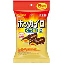 使用方法 1使用直前に開封し、もまずに波模様が印刷されている面を下にして、くつの中のつま先に入れてください。 2すぐにくつをはいてください。 ※足にピッタリのくつ等で、空気の出入りが悪いと発熱しにくい場合があります。 原材料 鉄粉、水、バーミキュライト、活性炭、塩類、鉱物系吸着剤 規格概要 最高温度・・・41度 平均温度・・・35度 持続時間・・・5時間 (カイロ工業会足元用カイロ統一試験法によるくつの中での使用を想定した測定値ですので、人体にてご使用の場合は若干の差異があります。) サイズ・・・70mm*90mm 注意事項 ★使用上の注意 ・低温やけどは、体温より高い温度の発熱体を長時間あてていると紅斑、水疱等の症状をおこすやけどのことです。なお、自覚症状をともなわないで低温やけどになる場合もありますのでご注意ください。 ・就寝時は低温やけどしやすいので使用しない。 ・熱いと感じた時はすぐに取り出す。また、熱いと感じた時に取り除けない状態での使用は避ける。 ・急激に高温発熱し、ふくらむことがあるのでくつをぬいだ時やスリッパ、サンダル、長ぐつ、くつの中でゆとりのありすぎるサイズの大きいくつ等には使用しない。 ・ストッキング等薄手のものに使用する時は低温やけどに十分に注意する。 ・土踏まず、かかとには使用しない。 ・足の指を包むように使用しない。 ・温度が上がりすぎたり、袋が破れて中身がこぼれることがあるのでランニング等の運動時には使用しない。 ・片足に同時に複数個の使用は高温になる場合があるので使用しない。 ・他の暖房器具との併用は高温になるので避ける。 ・肌の弱い方や、幼児または身体のご不自由な方等、自分ですぐに取り出せないような方の使用は十分に注意する。 ・糖尿病等で血行障害のある方は、熱さを感じにくいことがあるので特に注意する。 ・肌に赤み、かゆみ、痛み等、やけどの症状がおきた時はすぐに使用を中止し、医師に相談する。 ★保存方法 ・直射日光をさけ、涼しい所に保存してください。 ・幼児の手の届く所に置かないでください。 原産国 日本製 商品区分 日用品 製造元 興和株式会社 検索用文言 ホッカイロ くつ用 5足 広告文責 株式会社ケンコーエクスプレス TEL:03-6411-5513うすくてずれにくい! ●くつ専用カイロでくつに入れるタイプです。 ●うすくてずれにくいので違和感なくご使用いただけます。 ●消臭成分配合