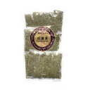 内 容 松葉茶 20袋(3g×20) 保存方法 直射日光、高温多湿を避けて保存。 原材料 赤松の葉・枝 原産国 日本(徳島県) 賞味期限 1年以上 広告文責 健康茶ギャラリー 0172-35-8458 メーカー（製造） 健康茶ギャラリー 区分 日本製・健康茶松葉茶 Pine Needle Tea 赤松(アカマツ)の葉のお茶。 清々しい森林を思わせる風味と、かすかな松脂の香りをもちます。 古くより健康維持に用いられ、 清くしなやかな巡りを促し、すみずみまで温めます。 日々の積み重ねや生活習慣の乱れによる負担が気になる方、 いつまでも活き活きとした メリハリのある生活を送りたい方におすすめです。 ※微量にカフェイン含む ※妊娠中の方は、多飲をお避けください。 ※本品製造工場では「大豆」を含む製品を製造しております。