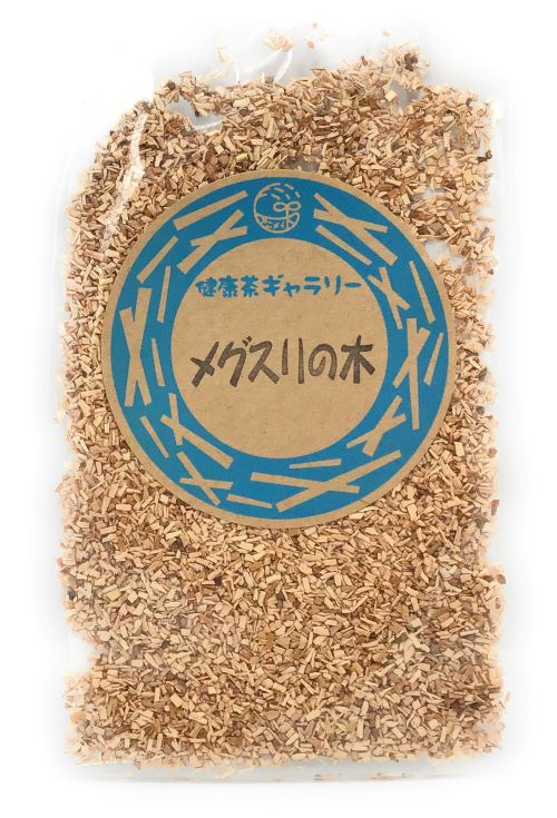 内 容 メグスリの木茶　15g 保存方法 直射日光、高温多湿を避けて保存。 原材料 メグスリノキの幹・枝 原産国 日本 賞味期限 1年以上 広告文責 健康茶ギャラリー 0172-35-8458 メーカー（製造） 健康茶ギャラリー 区分 日本製・健康茶メグスリの木茶 Nikko Maple Tea 日本固有の樹木であるムクロジ科カエデ属 メグスリノキ( 目薬の木 )の幹および枝のお茶。 日本では古くより、「千里眼の木」とも呼ばれ、 健康維持に親しまれてきました。 細かいものを見つめる作業が多い方の明るくクリアな毎日や、 お酒を飲む機会やストレスが多い方のもうひと頑張りを支えます。 ※ノンカフェイン ※本品製造工場では「大豆」を含む製品を製造しております。