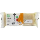 ■商品名：新・有機生芋板こんにゃく・広島原料■内容量：250g■賞味期限：開封前：120日開封後：お早めにご使用ください。■メーカー：ムソー■原材料：有機こんにゃく芋（広島県産）／水酸化カルシウム（こんにゃく用凝固剤）■商品説明：広島県産有機栽培こんにゃく芋を100%使用した有機JAS認定の板こんにゃくです。こんにゃく粉不使用。生芋を皮ごとすりつぶして作っている為、本来の風味が味わえます。凝固剤には北海道のホタテ貝殻から作った水酸化カルシウムを使用。鉱物由来の石灰を使用していないので、くさみが少ないこんにゃくです。伝統的な「缶蒸（かんむし）製法」で、時間をかけて造り上げています。※缶蒸製法とは、練った原料を大きな缶に流し込み、お湯の中で一昼夜じっくりねかし固める手間と時間のかかる製法です。アク抜き不要、味しみも良いので、煮炊きものや炒めもの、和え物など、幅広くお使いいただけます。こんにゃくの中の黒いものはこんにゃくの皮の一部です。品質には問題ございませんので、安心してお召し上がりください。 ＞お届けについてや、日数の目安はこちら