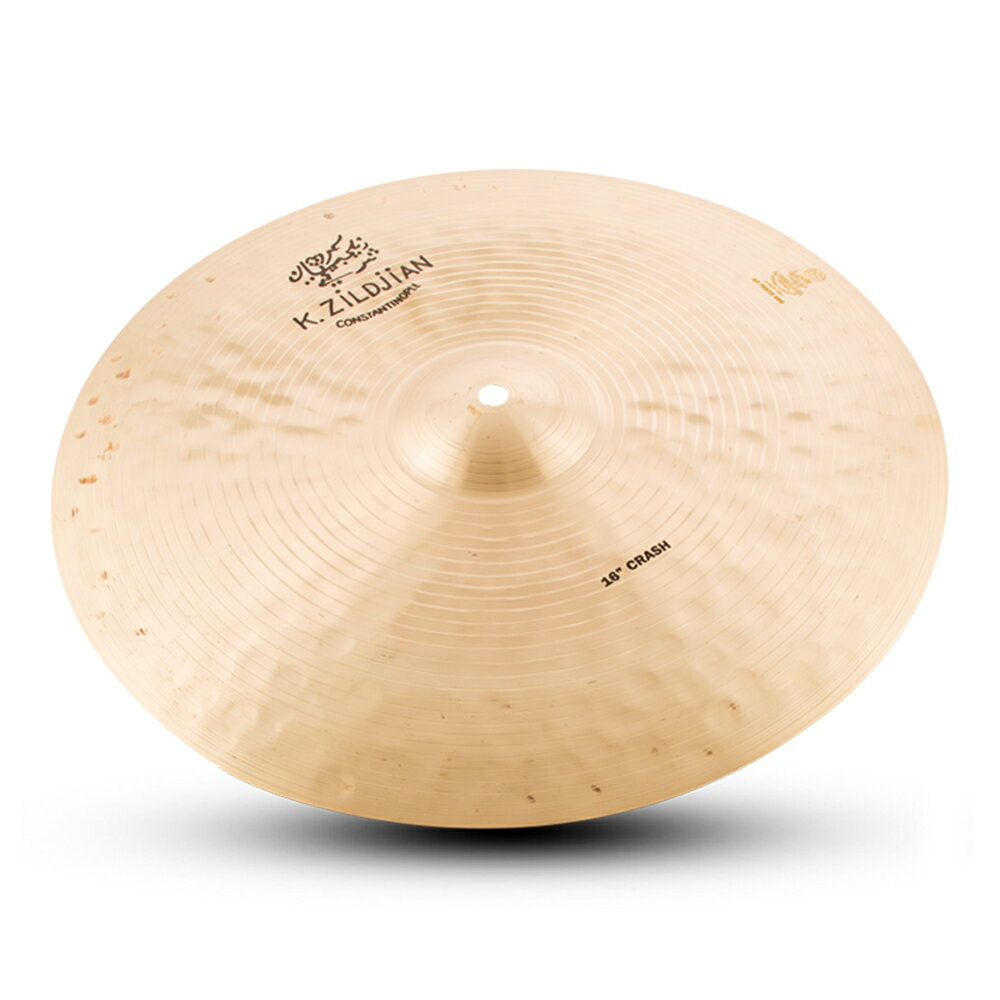 トピックスショッピングクレジット分割48回払いまで金利手数料0%！期間限定 2025年11月30日まで30,000円（税込）以上のお買い物が対象となります。本キャンペーンはクレジットカードでのお支払いは対象外となります。詳しくはお問い合わせください。アイテム説明蘇るクラシックKサウンド、その比類なき表現力。ワイルドグループ・レイジング、ランダム＆エキストラ・ハンマリングが生む深い響きはジルジャン・シークレット・アロイの芸術性の高さの証明。ジャズレジェンド、ケニー・ワシントンプロデュースの22"バウンスライドと、復活したシンウエイトモデル、22"オーバーハンマーシンライドが新たに登場。レスポンスは早く、倍音はオールドKのようにビンテージテイスト。サスティーンはスムーズに減衰する。*16" 18"は　2012年4月 仕様変更[スペック]サイズ : 16" 40cmウエイト : ThinSC:NKZL16CONC納期について売却時は迅速に商品情報の削除を心掛けておりますが、ショッピングページの更新までにタイムラグが生じ、ご注文のタイミングによっては商品のご用意ができない場合がございます。あらかじめご了承くださいますようお願い申し上げます。最強配送対象商品以外、納期のご確認はご注文前に「商品についての問合わせ」よりお問い合わせください。