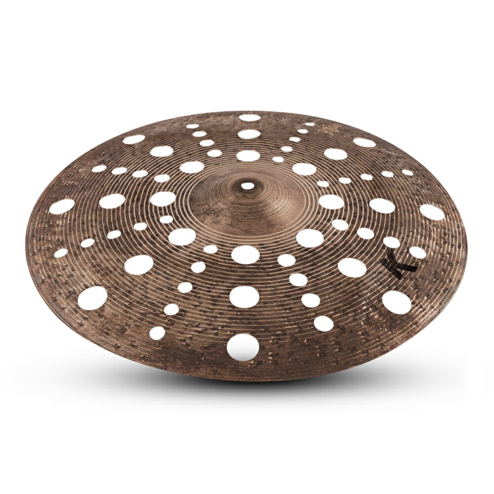 トピックスショッピングクレジット分割48回払いまで金利手数料0%！期間限定 2025年11月30日まで30,000円（税込）以上のお買い物が対象となります。本キャンペーンはクレジットカードでのお支払いは対象外となります。詳しくはお問い合わせください。アイテム説明シンバルの「ドライサウンド」を10年以上前に創出したジルジャンが、昨今の音楽スタイルに求められる粗々しくアーシーなシンバルサウンドに ひとつの答えを出しました。素速いアタックと豊かなトラッシュ感が生み出す ドライでファンキーな音色は、ドラマーを唯一無二の演奏表現へと誘います。 いま再び、シンバル作りの「技」は、誰も辿り着けない新たな次元へ。■使用上の注意このシリーズは意図的に表面を未処理にしており、その色には個体差があります。シンバルの色あい、ハンマリング等はこのシリーズのユニークなサウンドをねらったもので製品不良ではありません。また、表面未処理のため、色落ちする場合がありますので十分ご注意ください。シンバルの色あいを保つため、本製品にはジルジャンシンバルクリーニングポリッシュやその他のクリーナーはご使用なさらず、シンバルの汚れは乾いた布で拭き取るようにしてください。[スペック]サイズ:17" 43cmウエイト:Paper ThinSC:NKZL17CSPDTRC納期について売却時は迅速に商品情報の削除を心掛けておりますが、ショッピングページの更新までにタイムラグが生じ、ご注文のタイミングによっては商品のご用意ができない場合がございます。あらかじめご了承くださいますようお願い申し上げます。最強配送対象商品以外、納期のご確認はご注文前に「商品についての問合わせ」よりお問い合わせください。