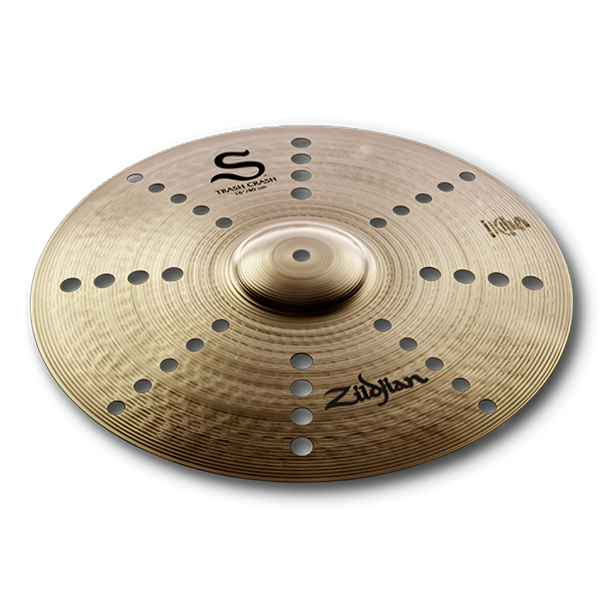 トピックスショッピングクレジット分割48回払いまで金利手数料0%！期間限定 2026年2月28日まで30,000円（税込）以上のお買い物が対象となります。本キャンペーンはクレジットカードでのお支払いは対象外となります。詳しくはお問い合わせください。アイテム説明ジルジャンが満を持して放つ"S"シリーズは、B12合金製シンバル（銅88%＋錫12%）に対するイメージを塗り替えます。設計にあたっては、新たな技術の開発も含めて根本から取り組み、何年もの月日を費やしました。高域〜低域までバランスの良いレスポンスとロングサスティーンを特長とし、あらゆるシチュエーションに応える豊富なラインナップを用意。突き抜けるような存在感を求めるドラマーにとって、これ以上ない相棒の登場ですZildjian独自の美しいブリリアント仕上げが施され、きらめくようなルックスの"S"シリーズ。8インチのスプラッシュシンバルから24インチのライドシンバルまで幅広いラインナップを取り揃えたZildjian "S"シリーズの新しいサウンドを体感してください。シンクラッシュのサウンドにトラッシーなホワイトノイズをミックス。独特の歪み感を持つルーズな音色は、セットアップに一味違う個性を加えてくれる。[スペック]サイズ : 16" 40cmウエイト : ThinSC:NAZLS16TCR納期について売却時は迅速に商品情報の削除を心掛けておりますが、ショッピングページの更新までにタイムラグが生じ、ご注文のタイミングによっては商品のご用意ができない場合がございます。あらかじめご了承くださいますようお願い申し上げます。最強配送対象商品以外、納期のご確認はご注文前に「商品についての問合わせ」よりお問い合わせください。