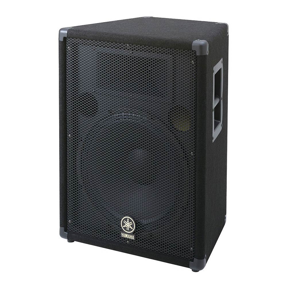 トピックスショッピングクレジット分割48回払いまで金利手数料0%！期間限定 2026年5月31日まで30,000円（税込）以上のお買い物が対象となります。本キャンペーンはクレジットカードでのお支払いは対象外となります。詳しくはお問い合わせください。アイテム説明■PAスピーカーの定番、Concert Clubシリーズ直系のハイコストパフォーマンスモデルConcert Clubシリーズのサウンドを継承しつつコストパフォーマンスを追求し、特に必要性の高いと思われる機能的なサイズを3品番ご用意しました。また、歴代シリーズの高い可搬性、設置性を継承し、同じテイストを保ちつつ、デザインと、パワフルなサウンドを持つBRシリーズは、練習スタジオ、街頭イベント、学校のイベントなど幅広いフィールドでご活用いただけます。■チタンダイヤフラムHFドライバー採用による高音質設計SRの本場アメリカで企画・開発・生産され、ワールドワイドな評価を得ているスタンダードモデルConcert Club シリーズの音質、信頼性を継承。音質、品質の安定を軸にしたパーツ、ユニットを厳選しつつ、加えてコストパフォーマンスを追求したことにより、低価格ながら圧倒的な高音質を実現しました。特にバスレフタイプのシステムが実現するレスポンスのよい低音域と水平90°x垂直40°の定指向特性を持つホーンツイーターからの高音域は、可搬性やサイズを考慮した上で丁寧にチューニングを施し、ベストバランスを追求しました。■パワードミキサー「EMXシリーズ」、パワーアンプリファイアー「Pシリーズ」とベストマッチBR シリーズは、入力及びパラ接続用に、フォーン端子(×2)を装備。パワードミキサー「EMXシリーズ」のフォーン端子とケーブル2本で接続することで、手軽にPAシステムを構築できます。パワーアンプリファイアー「Pシリーズ」及びミキシングコンソール「MGシリーズ」との組み合わせで、モニタースピーカーやサブウーファーを組み込んだ、本格的なPAシステムを構築することが可能です。また、「EMXシリーズ」、「Pシリーズ」に搭載した YSP(YAMAHA SPEAKER PROCESSING)スイッチにより、さらに迫力あるサウンドを提供します。■Concert Clubシリーズを継承するシンプルで高級感のあるデザインConcert Clubシリーズのシンプルかつ高級感あるデザインを継承。フロントグリルは、デザイン性とともに耐久性を向上させました。また、カーペット仕上げに加えて、スチール製のコーナープロテクターを採用した堅牢な外装、可搬性を向上するメタル製ヘビーデューティーハンドルの採用など、仮設SRの過酷な状況下でも安心して使用できることを前提とした設計を施しました。■すべてのモデルにスピーカースタンド用ポールソケットを用意フロントメイン用、フォールドバック用の全モデルにスピーカースタンド用ポールソケットを用意。標準的な1-3/8インチ(35mm)径のスピーカースタンドに立てて、様々なアプリケーションにご使用いただけます。・チタン製ダイアフラムHFドライバーを採用・15"ウーファーユニット搭載・400W（PGM）、800W（MAX）の高耐入力・水平90゜／垂直40゜のワイドな指向特性・過大入力からツイーターを守る保護回路・スチール製大型ハンドル・カーペット仕上げ、コーナープロテクトなど過酷な使用に耐えるヘビーデューティ設計・1＋3/8インチ（35mm）径のスピーカーポールソケットを搭載[主な仕様]形式：2-wayバスレフ型スピーカー再生周波数帯域（-10dB）：65Hz - 20kHz公称指向角度：水平：90°　　　　　　　垂直：40°定格インピーダンス：Lo-Z：8Ω出力音圧レベル：1W, 1m：98dB SPL　　　　　　　　最大（計算値, 1m）：127dB SPLコンポーネント：LF：15インチコーン　　　　　　　　HF：1インチボイスコイル（チタン製ダイアフラム）許容入力：NOISE：200W　　　　　PGM：400W　　　　　PEAK：800W入出力コネクター：フォーン x2仕上げ：30°トラペゾイダル, 黒色カーペット貼りハンドル：側面 x1ポールマウントソケット：35mm（底面 x1）寸法：幅：485mm　　　高さ：656mm　　　奥行き：365mm質量：21.3kg納期について売却時は迅速に商品情報の削除を心掛けておりますが、ショッピングページの更新までにタイムラグが生じ、ご注文のタイミングによっては商品のご用意ができない場合がございます。あらかじめご了承くださいますようお願い申し上げます。最強配送対象商品以外、納期のご確認はご注文前に「商品についての問合わせ」よりお問い合わせください。