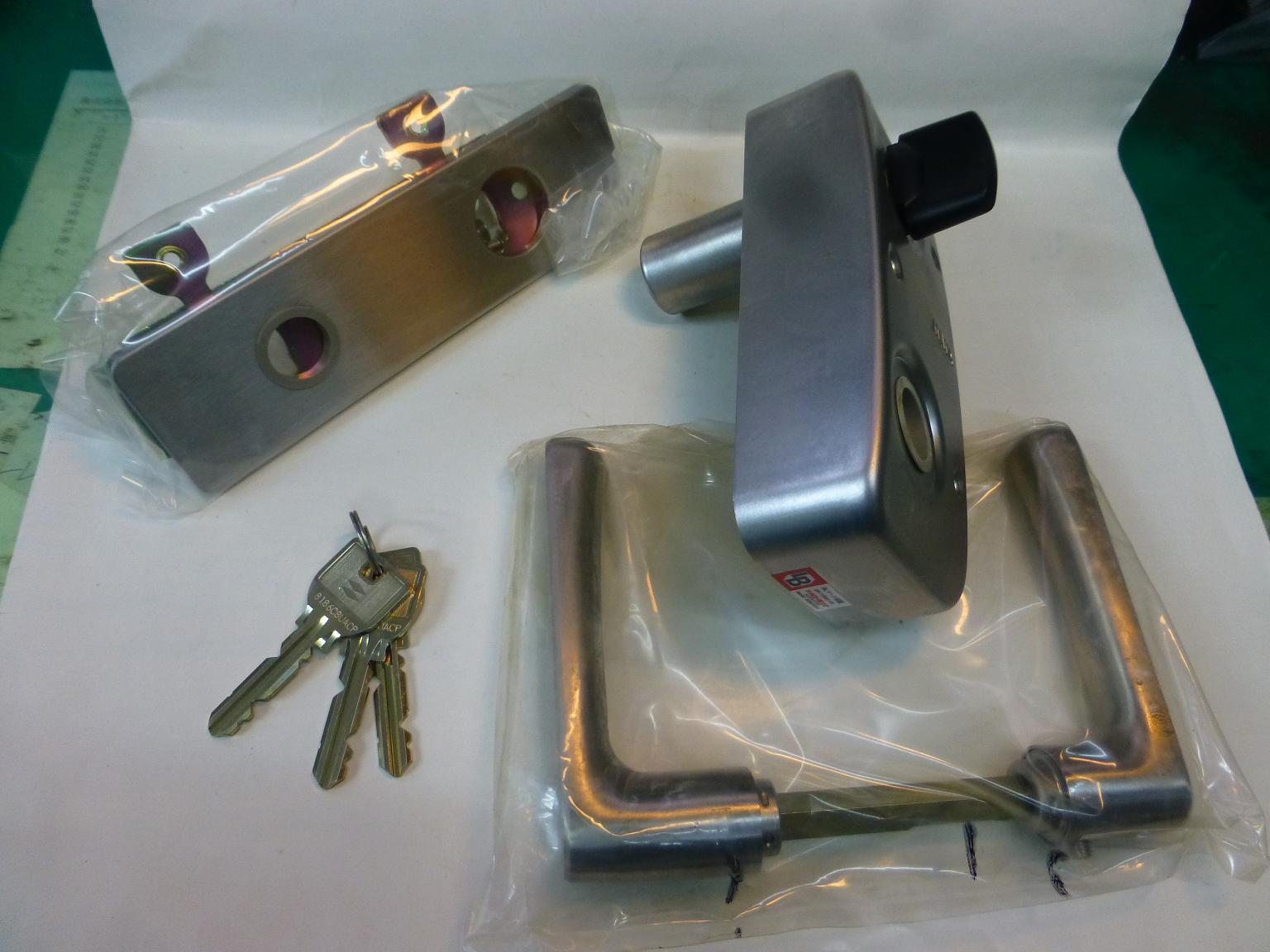 MIWA　本締り錠　レバーハンドル　U9RAHPC−R　右