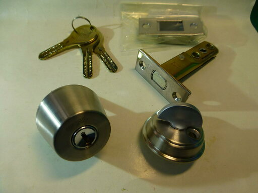 GOAL チューブラ 本締り錠 V-AD5 (シルバー) B/S50mm 扉厚30〜43mm GOAL チューブラ 本締り錠 V-AD5 (シルバー) B/S50mm 扉厚30〜43mm
