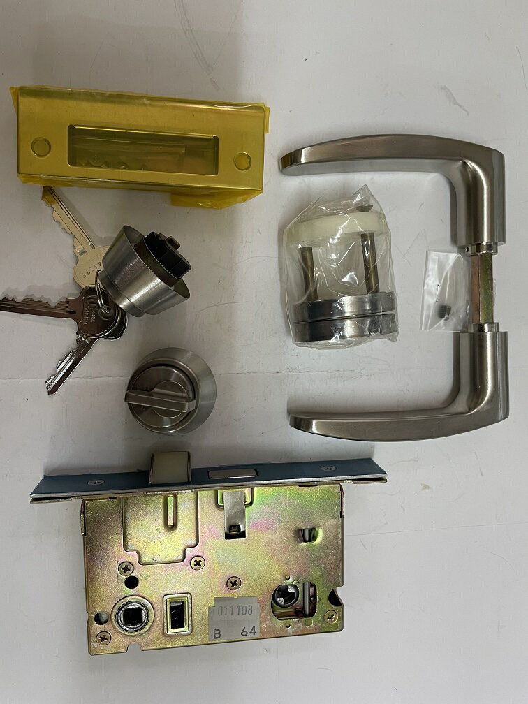 SHOWA 　レバーハンドル錠　38～56mm　B／S64