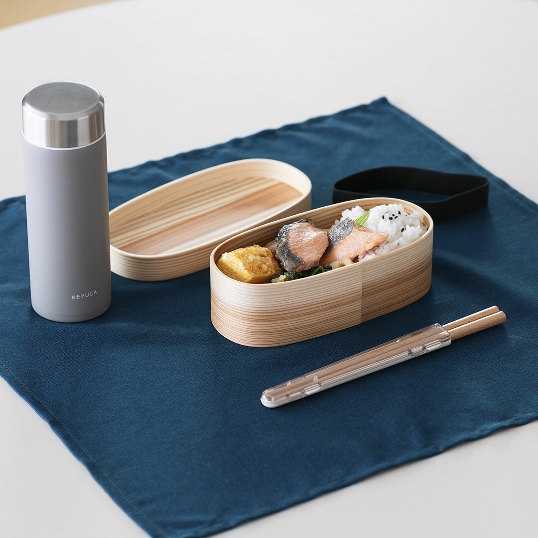 【KEYUCA公式店】ケユカ 【山中塗】食洗機対応 レンジ天然木わっぱ 450ml[弁当箱 女子 大人 ランチボックス 1段 食洗機OK レンジOK お弁当箱 わっぱ弁当箱 わっぱ弁当 わっぱ レンジ対応 曲げわっぱ弁当箱 曲げわっぱ まげわっぱ 木製 小判形 コンパクト スリム おしゃれ]のサムネイル