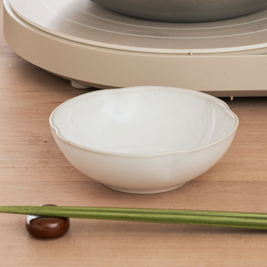 【KEYUCA公式店】ケユカ [美濃焼] waco 小鉢[日本製 美濃焼 小鉢 お椀 ボウル 食器洗浄機対応 食洗機対応 電子レンジ対応 和食器 おしゃれ オシャレ モダン シンプル デザイン 磁器 ホワイト(白) 結婚祝い 引越し祝い 新生活 ギフト プレゼント 通販 楽天]