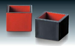 品　名営業用盃・酒器/ミニマス朱天黒（内塗無）材　質ABS樹脂サイズ(mm)51mm×51mm×41mmメーカー福井クラフト備　考[当商品はメーカー手配品送料となります。代金引換決済でのお支払いができません .[ 和食器 小鉢 珍味入れ 枡 マス 珍味 器 食器 正月 お正月 ]. 【福井クラフト】【 業務用 厨房 店舗 旅館 施設 接客 飲食店 調理用 料理道具 専門店 キッチンガーデン 】 〜和風 食器 和食 料理の器 道具 和ごころセレクト/Japan Taste〜 和食器で食のおもてなし