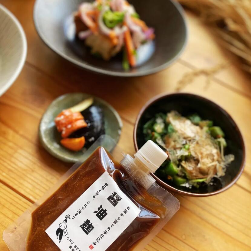 【1000円ポッキリ】 ONE BEANS 醤油麹 180g 麹調味料 万能調味料 発酵調味料 自然発酵 有機醤油 国産 日本製 兵庫県産 丹波篠山 お米麹 調味料 料理 和食 万能ダレ 肉料理 魚料理 炒め物 漬け込み ディップ 卵かけごはん お刺身 ドレッシング ギフト プレゼント 旨み kh02-10007012 スオスダイ 楽天市場店 サンプル画像3