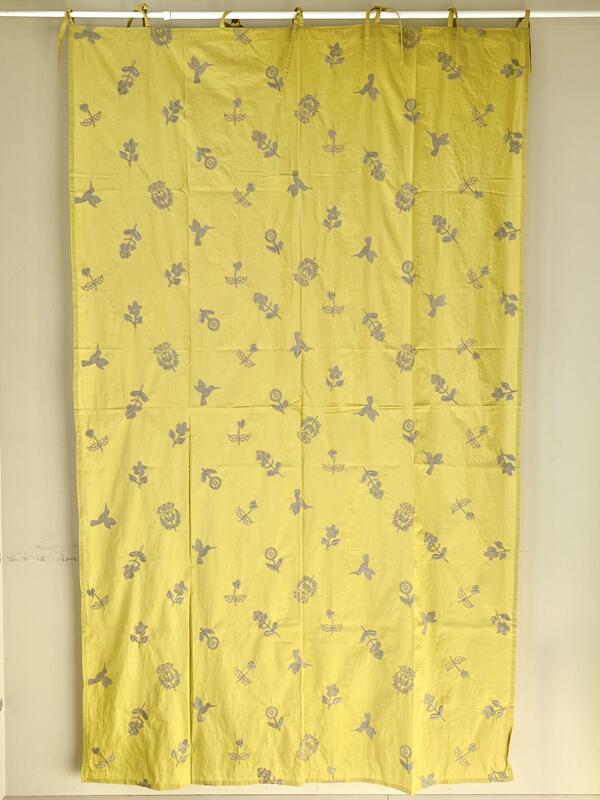 カーテン インド綿100％ 幸せを呼ぶ愛らしいハチドリと花の刺繍 間仕切り北欧 カントリー 110cm×180cm..