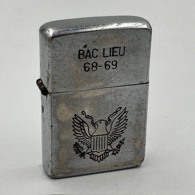 ミリタリーＺｉｐｐｏ ジッポー ZIPPO ベトナムジッポー 1968年 USミリタリー 鷲の紋章 使えます ヴェトナムジッポー【海外直輸入USED品】