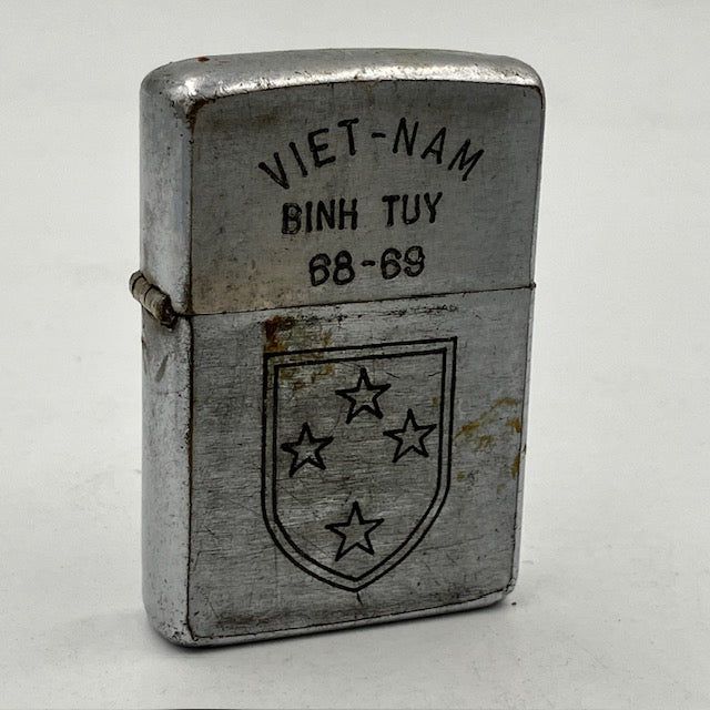 ジッポー ZIPPO ベトナムジッポー 1968年 第23歩兵師団 使えます ヴェトナムジッポー【海外直輸入USED品】