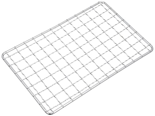 交換用アミ交換用 アミ/163×108mm/UG-2011・Size:163×108mmStyle:交換用アミ・パッケージ個数:1・サイズ(約):163×108mm・材質:鉄(クロムめっき)・発送重量:90.7g・交換用アミ・原産国:中国製品サイズ:(約)幅163×奥行108×高さ2mm 製品重量:(約)50g 材質:鉄(クロムめっき) 原産国:中国 UG-34/カマドスマートグリルB6型交換用アミ。 充実なアフターパーツ。 格子アミで小さい肉や野菜も串なしで手軽に焼けます。 ゆがみの少ないクリンプアミ。 レンタル等による貸出、オークション等による販売や中古販売、及び譲渡によって発生した故障・破損・損害・事故などにつきましては一切責任を負いかねますので予めご了承ください。