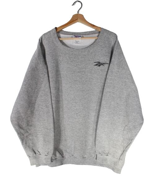 【REEBOK(リーボック)】のワンポイントロゴ刺繍が胸に配されたクルーネック・スウェット(90年代製ヴィンテージ)が入荷です。 モデルは身長173cmのガッチリ体型でXXLサイズを着用しています。 COTTON-70% POLYESTER-30% MADE IN U.S.A. 【表記サイズ】・・XXL 【実寸】・・着丈68cm　身幅71cm　肩幅69cm　袖丈53cm 【状態】 首と袖のリブがやや伸びでしまっています(写真参照)。 上記以外は特筆すべき汚れやダメージはありません。 ・USED商品ですので、神経質な方のご購入はご遠慮下さい。 ・USED商品の返品交換は商品の性質上お受けできませんのでご了承の上ご購入下さい。 ・細かい汚れなどについて僅かな見落としがあった場合は 実使用に支障がある場合を除き、御容赦願います。 ・サイズはタグ表記よりも実寸サイズを参考にして下さい。 ・実物と色が多少異なる場合が有りますのでご了承下さい。 USEDアイテム 一覧ページはこちら