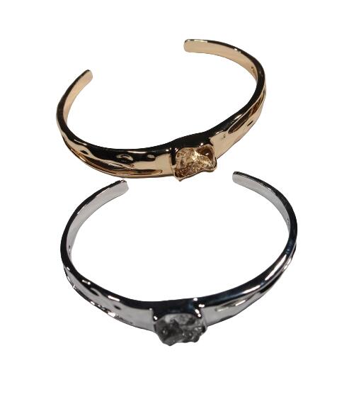 樂天商城 - URBAN OUTFITTERS / CUFF BRACELET