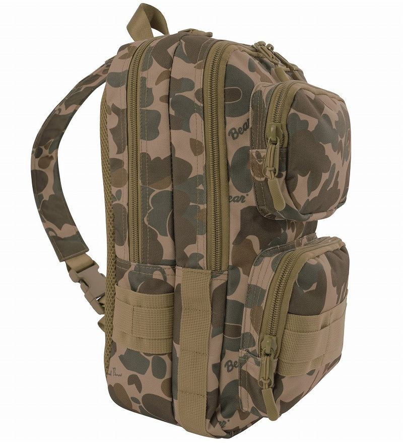樂天商城 - ROTHCO × BEAR ARCHERY / CAMO TACTICAL TRAVELER SLING BAG　　ロスコ　ベアーアーチェリー　フレッドベアカモ柄　スリングバッグ　ショルダーバッグ