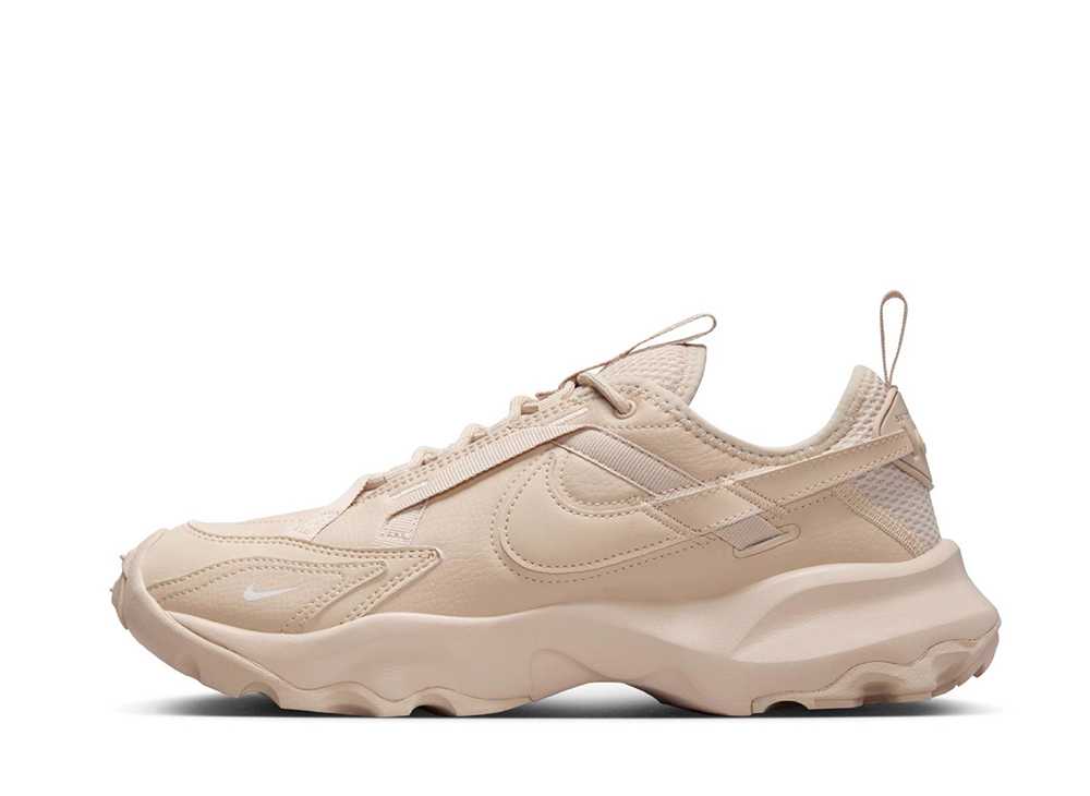 Rakuten - 【今なら割引クーポン発行中】Nike ナイキ ウィメンズ TC 7900 サンドドリフト/セイル ナイキ HF1055-133 ウィメンズ レディース スニーカー ランニングシューズ 21SN-HF1055-133